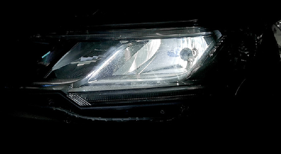 Weiyao LED Headlight Bohlam 9006 Aplikasi