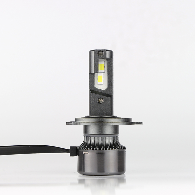 Grosir Top Quality Led Headlight Bulb D15 H4